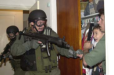 This AP Photo by Alan Diaz won the 2001 Pulitzer Prize for Breaking News Photography This AP Photo by Alan Diaz won the 2001 Pulitzer Prize for Breaking News Photography